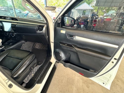 TOYOTA HILUX REVO 2016 អូតូកាប់ពីតាស់