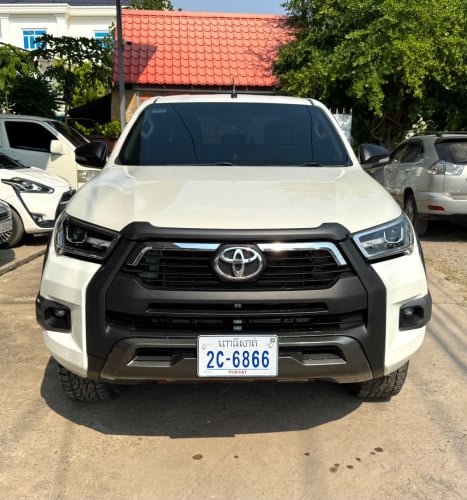 TOYOTA HILUX REVO 2016 អូតូកាប់ពីតាស់