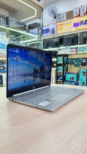 HP 15s l CPU N4120 l RAM 4GB l SSD 128GB (Second Hand)