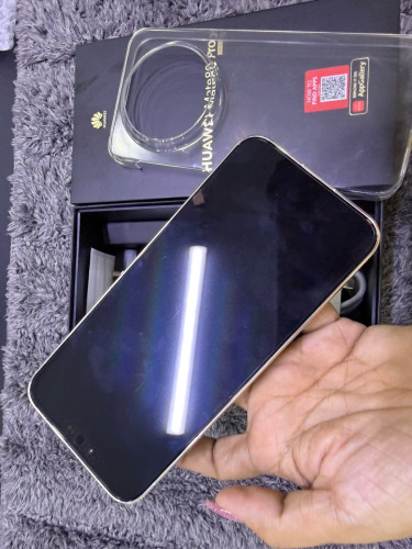 Huawel mate 80 pro 16G. 512G 99%