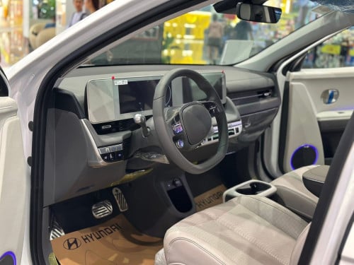 Hyundai Ioniq5 (រថយន្តអគ្គិសនីសុទ្ធ)