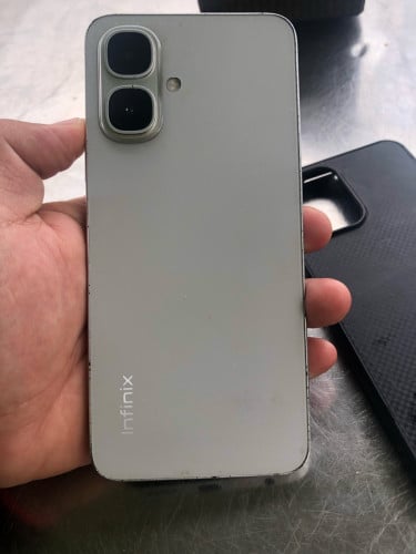 Infinix Smart 10 សុីនទាំងអស់ អេក្រង់ 120Hz