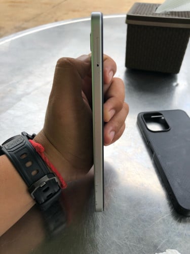 Infinix Smart 10 សុីនទាំងអស់ អេក្រង់ 120Hz