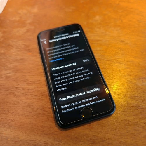 IPhone SE3 64G
