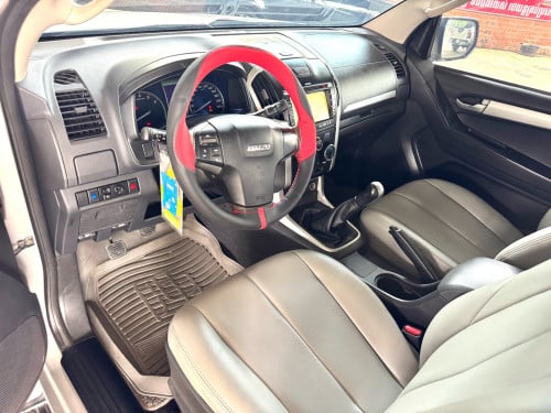 ISUZU D-MAX 2014 លេខដៃមួយបាំងកន្លះ (ទ្វាហែក)