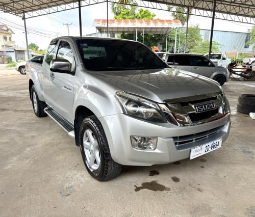 ISUZU D-MAX 2014 លេខដៃមួយបាំងកន្លះ (ទ្វាហែក)