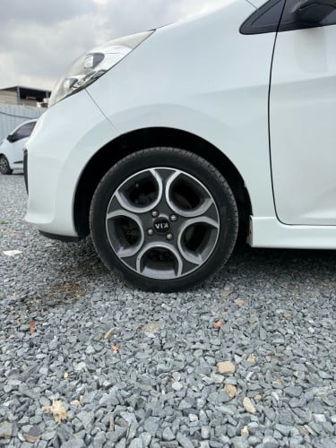 Kia Morning 2012 Option F-Sport ទំនើបខ្លាំង