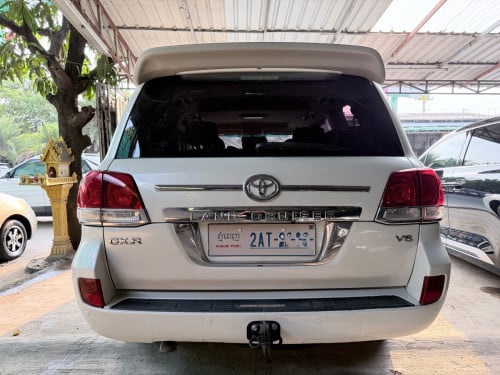 Land Cruiser 011 ខួប សាងបាន
