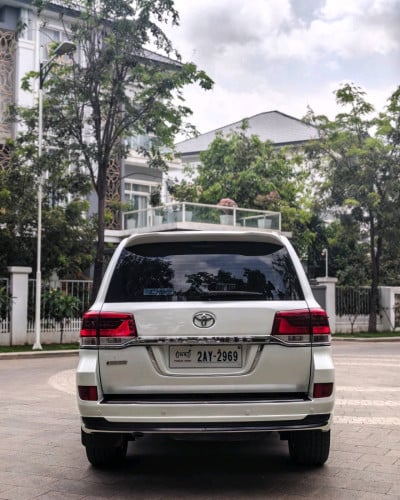 Land cruiser 2009 up 2021 V6