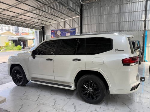 Land Cruiser VXR 2022