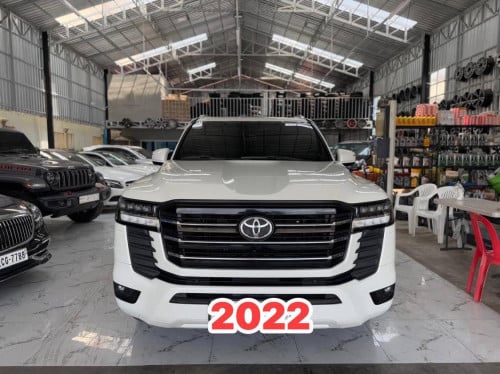 Land Cruiser VXR 2022