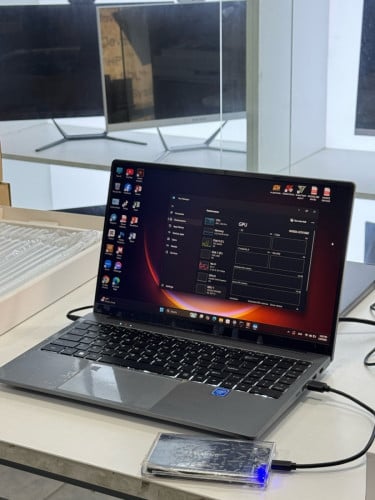 Laptpp LBE159 GTx10604g