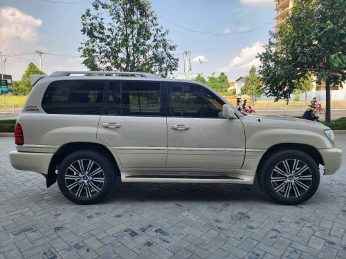 LEXUS LX470