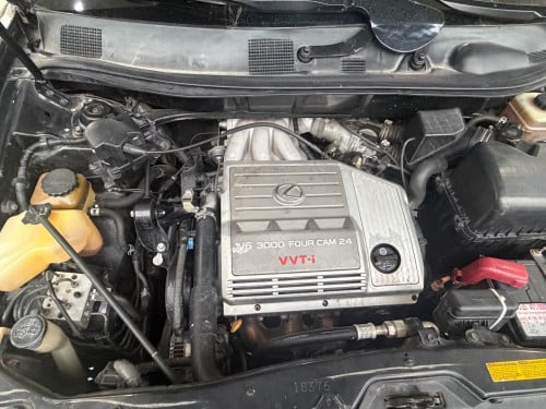 Lexus RX300 ឆ្នាំ 2002 ប៉ុង 1