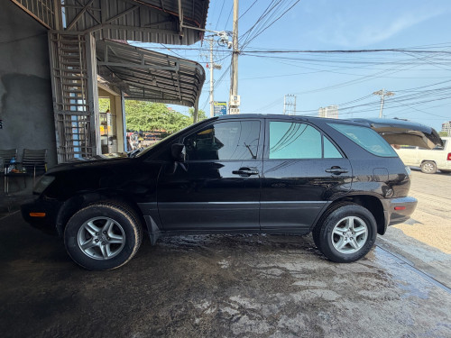 Lexus RX300 ឆ្នាំ 2002 ប៉ុង 1