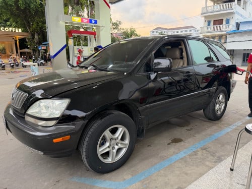 Lexus RX300 ឆ្នាំ 2002 ប៉ុង 1