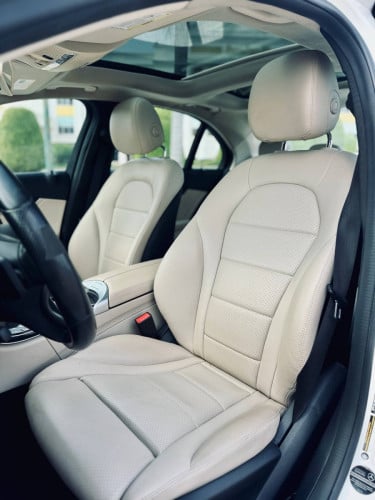 Mercedes Benz C-Class C300 2015