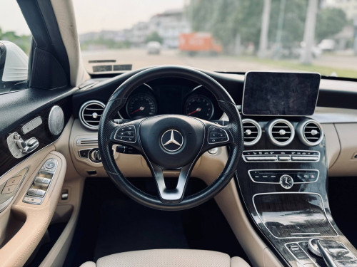 Mercedes Benz C-Class C300 2015