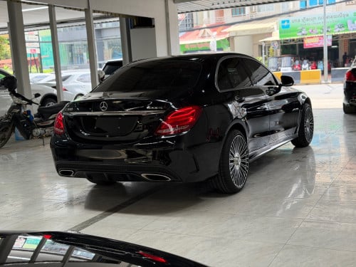 Mercedes Benz C300 AMG 4Martic 2015 Full option