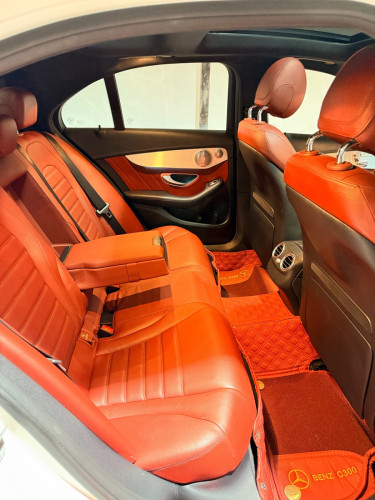 Mercedes Benz C300 AMG Package 2015 ក្នុង​Cherry 🍒 ឡាន​ស្អាត​