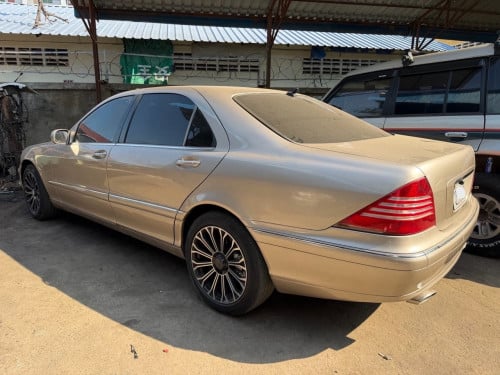 Mercedes S430 years 2000