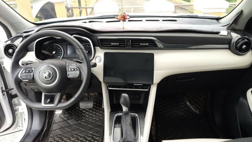 MG ZS 2025