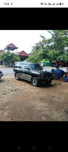 Montero year 98 ឆ្វេងស្រុិនអូតូកាបពីតាស4wd ម៉ាស៊ួត4m40