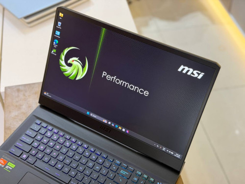 MSI Alpha 17 C7VG ( Grade A )AMD Ryzen 9 7940HX, RAM 16GB, SSD 1TB, VGA Nvidia RTX4070 8GB