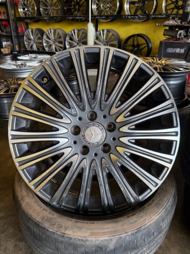 Original Mercedes Rim R18