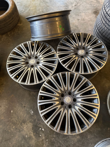 Original Mercedes Rim R18