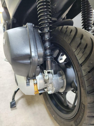 Pcx 2022 ជប៉ុន 125cc ក្រដាសពន្ធ 2390$ ចរចារ freeធ្វើស្លាកលេខជូន ទីតាំង ចំការដូង 098398380 0718888670