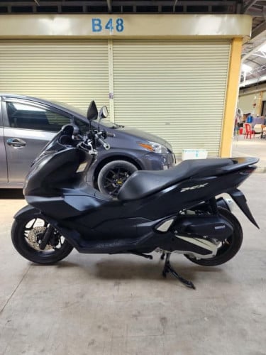 Pcx 2022 ជប៉ុន 125cc ក្រដាសពន្ធ 2390$ ចរចារ freeធ្វើស្លាកលេខជូន ទីតាំង ចំការដូង 098398380 0718888670
