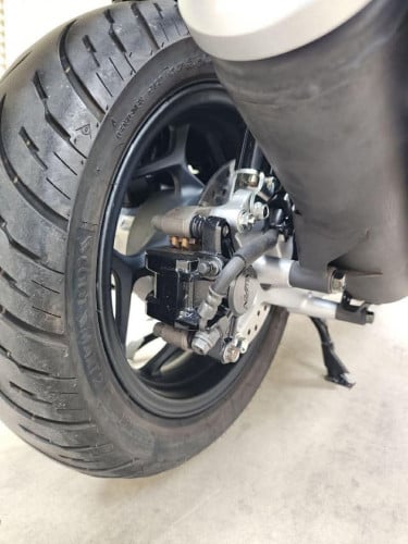 Pcx 2022 ជប៉ុន 125cc ក្រដាសពន្ធ 2390$ ចរចារ freeធ្វើស្លាកលេខជូន ទីតាំង ចំការដូង 098398380 0718888670