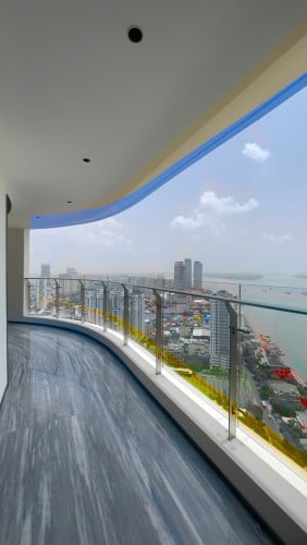 Penthoue Ready to Move in