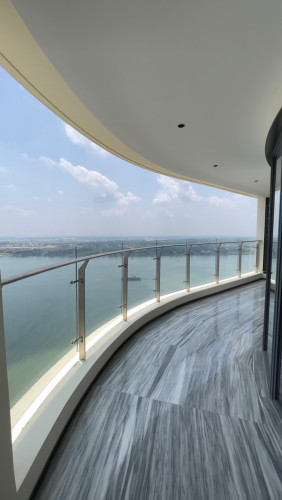 Penthoue Ready to Move in