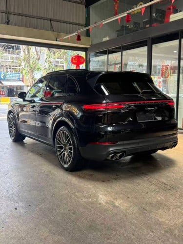 Porches Cayenne S ម្ចាស់ដើម