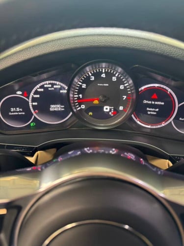Porches Cayenne S ម្ចាស់ដើម