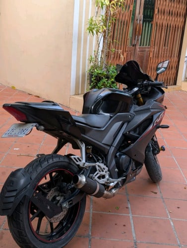 R15