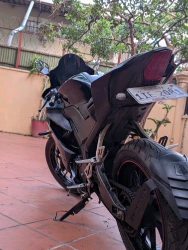 R15