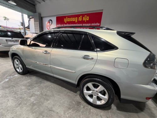 Rx330 ប៉ុង1 ពណ៍ផ្សែងបារី