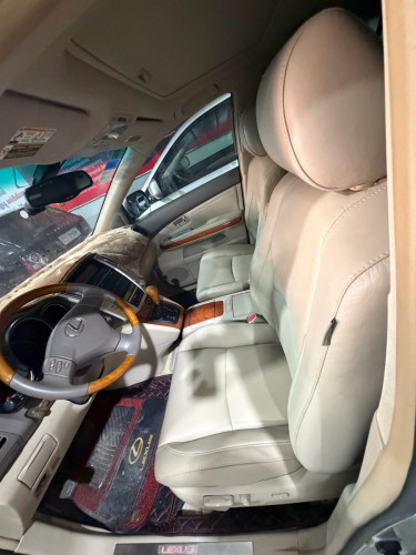Rx330 ប៉ុង1 ពណ៍ផ្សែងបារី