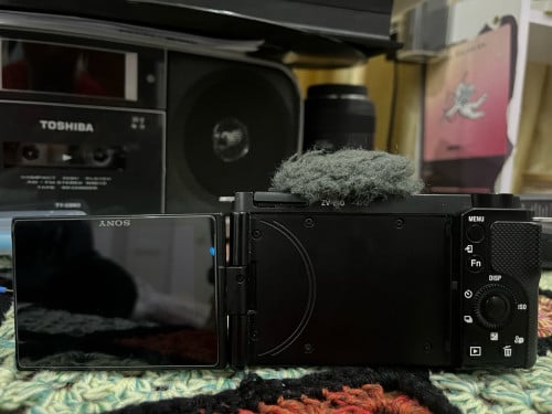 SONY ZVE10