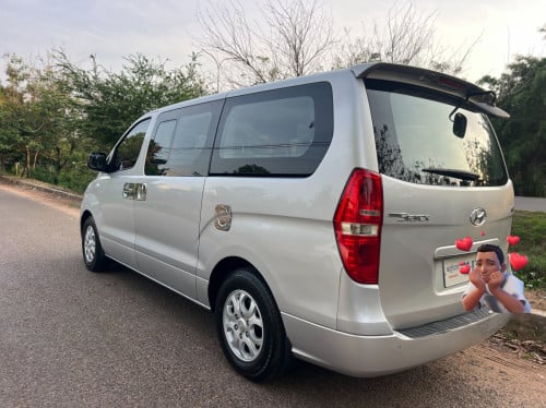 Starex 010 នៅសំនុំដើម ថ្មីណាស់