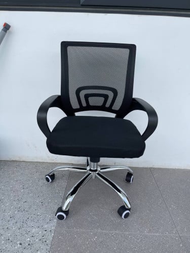 Table & Chairs