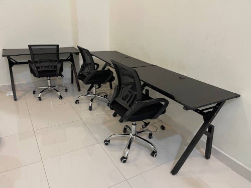 Table & Chairs