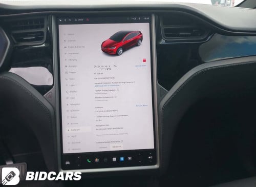 Tesla Model X 2018 កៅអី​3ជួរ​ បេីក​ស្លាប​ អេក្រង់​ធំ​បញ្ឈរ​ ទំនេីបណាស់