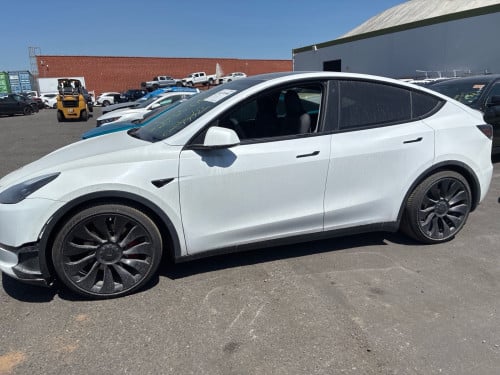 Tesla Model Y Performance Dual Motor 2022 លំដាប់​មេ​ឡាន​🥇