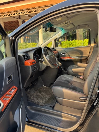 TOYOTA ALPHARD 2015 up 2017