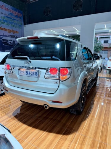 Toyota Fortuner Full Option 2013 កាពីតាស់4x4 ឡាន​ស្អាត​ ម្ចាស់​ដើម​