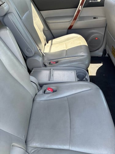 Toyota Highlander Hybrid Full Limited 2013 ប៉ុង2 កៅអី​3ជួរ